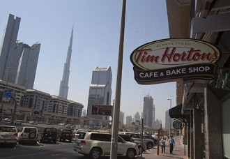 tim hortons à Dubaï co-branding avec Gulf News