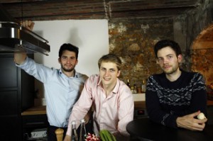 Benoît, Joseph et Philippe, les 3 hommes pour un noeud pap.